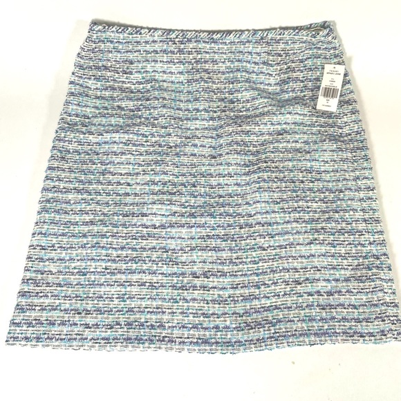 Tahari Skirt Navy, White, Blue Shimmery Christmas Snow Theme Mid Length Size 16 - Picture 1 of 7